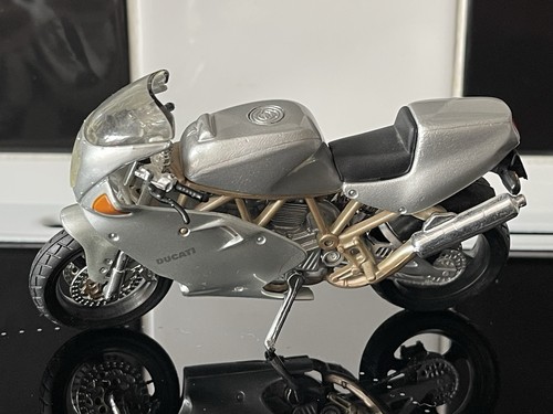 Maisto ducati scale - ducati,
