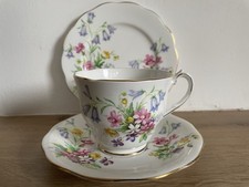 QUEEN ANNE BONE CHINA OLD