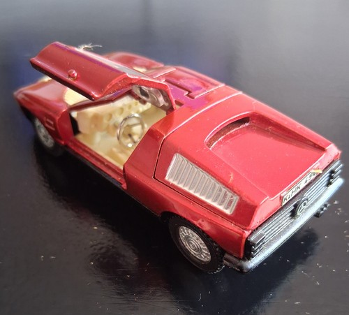 Dinky mercedes benz 111 red - dinky,