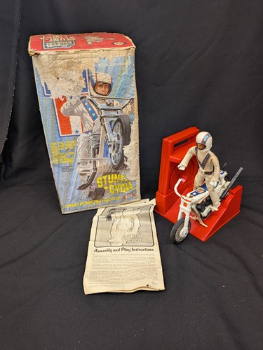 Vintage 1973 ideal evel - vintage,