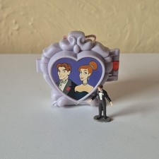 VINTAGE 1997 DISNEY ANASTASIA GALOOB 23085 PARIS MEMORIES LOCKET PLAYSET 