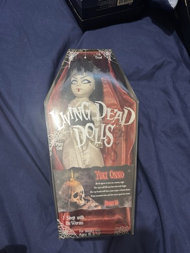Mezco living dead dolls - mezco,