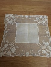 A Vintage Antique Wide Lace Edge Ladies White Hankies Handkerchief Wedding