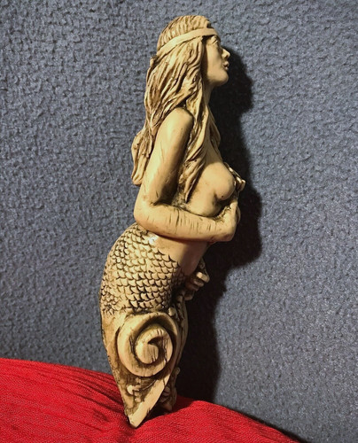 Lady figurehead bust - figurehead, mermaid