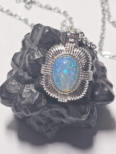 Solid opal pendant royal - opal,