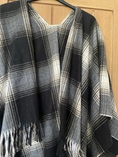Check Warm Shawl . One Size