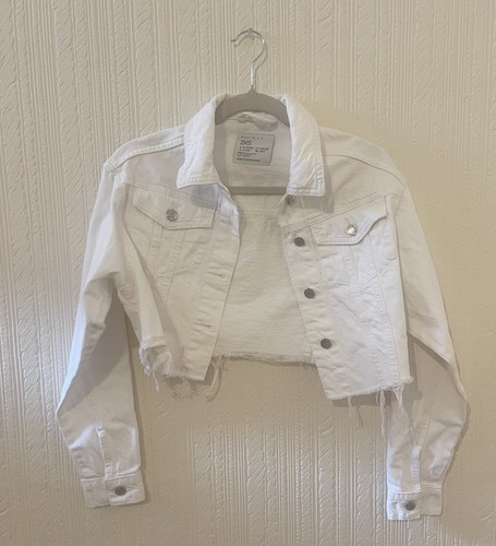 Cropped denim jacket