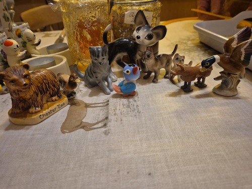 Selection animal figures - of,