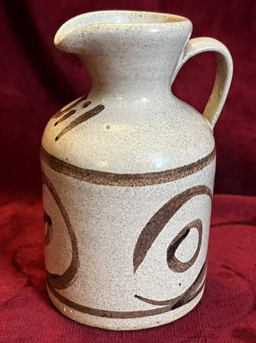 Abaty hand thrown stoneware - hand,