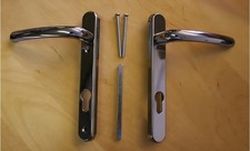 Fab&Fix Windsor Inline Lever / Lever Sprung Door Handle - Chrome Finish