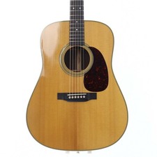 Martin D-28 Standard Natural