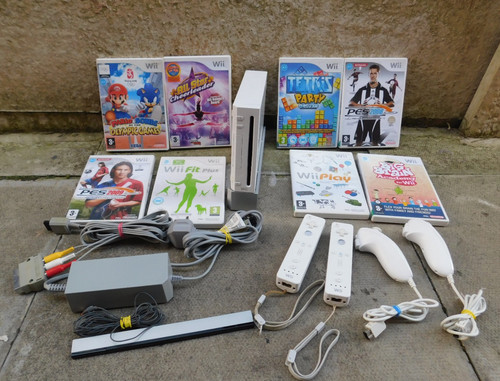 Nintendo wii console bundle - nintendo,