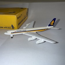 Schabak Vintage SINGAPORE AIRLINES Boeing 707 Diecast Model 1:600 Boxed Mint