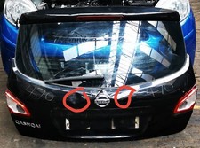 NISSAN QASHQAI 09-10-11-12-13 TAILGATE IN BLACK (DAMAGE) 