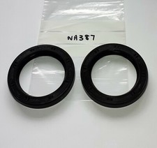 Pair of front hub oil seals
