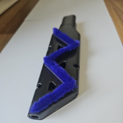 Dyson reach under - dyson,
