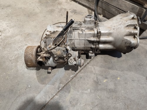 Early range rover gear box - early,