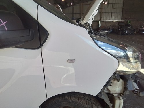 Front wing vauxhall vivaro - front,