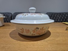 Boots Hedge Rose Lidded