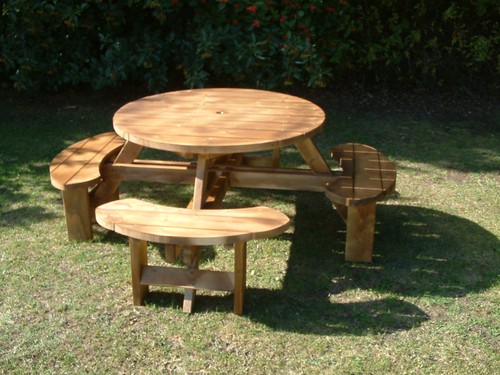 Excalibur round picnic bench - round,