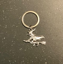 WITCH ON BROOMSTICK KEYRING