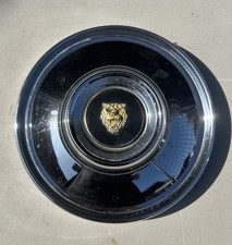 1 Jaguar Silver Car Hubcap