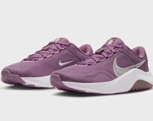 Nike legend essential next - 3,