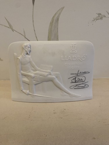 Lladro collectors society - collectors,