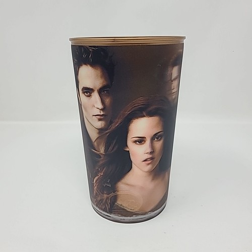 The twilight new moon - the,