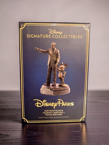 Disney parks signature - disney,