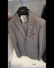 Checkered Grey 3pc Mens Suit