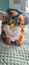 Tiger Furby GEN 2 Tiger Electronics  Not Working But In Good Condition
