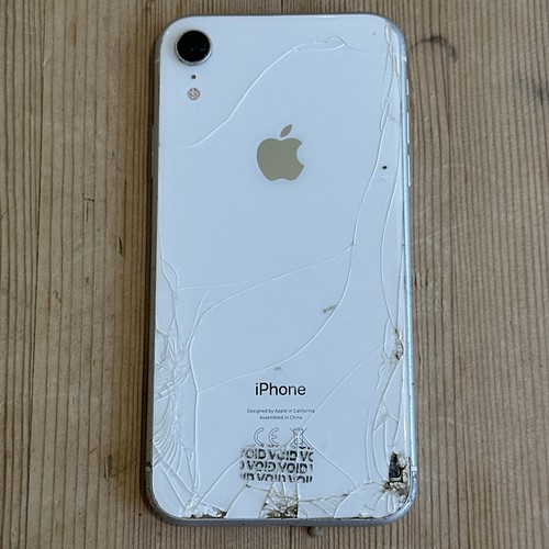 Apple iphone white 64gb - iphone, xr