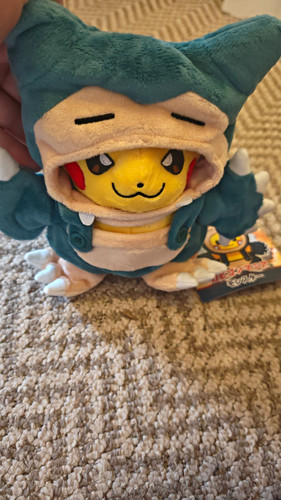 Pokémon pikachu snorlax - pikachu,