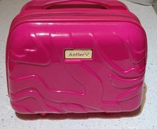 Antler”Small Hardcase Cabin Vanity Cosmetics Case Holiday Hot Pink Overnight Bag
