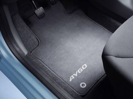 Genuine toyota aygo - genuine, rhd
