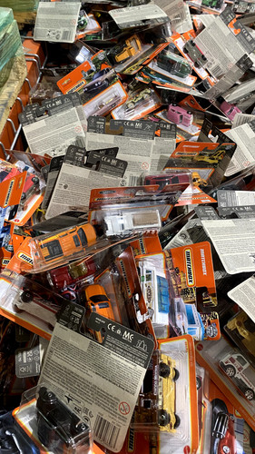 Matchbox grab bag cars total - bag,