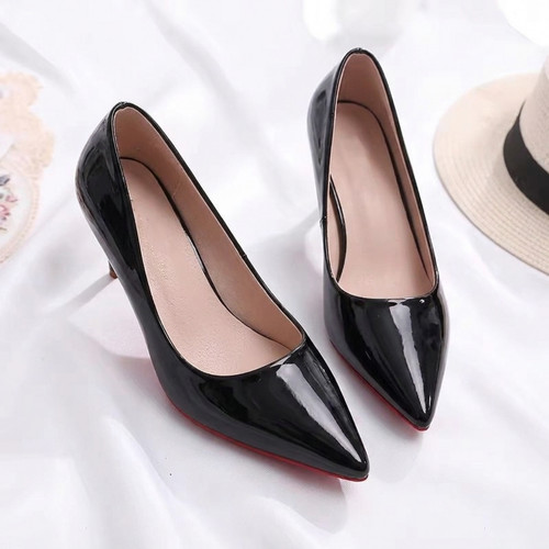 Women patent pointed toe - women's,