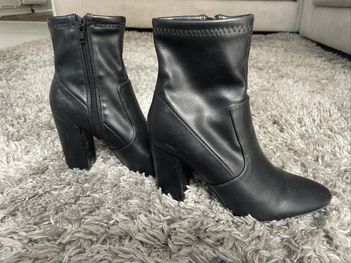 Women black boots size 4 - boots,