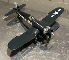 Hobby Master HA8208 F4U-1D
