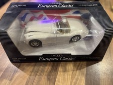 ERTL  Jaguar XK150 1.18