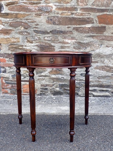 Mahogany style demi - , hall