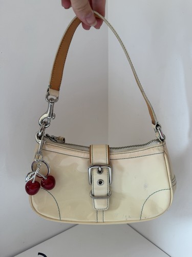 Coach small cream - coach, patent