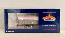 Bachmann 38-140 29 Ton Sliding Door Box Van Railfreight VDA - MIB!