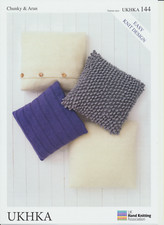 Chunky & Aran Yarn Knitting Pattern UKHKA 144 Easy Knit Design Cushion Covers