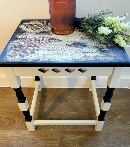 Side hall lamp table - side, /