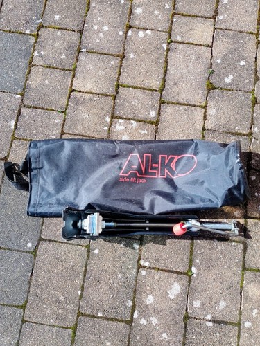 Caravan side lift - jack,