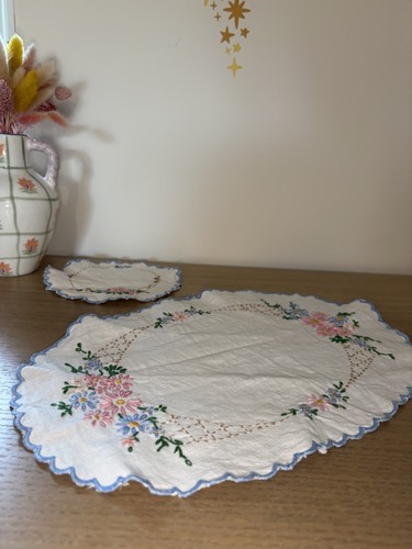 Vintage set embroidered - set,