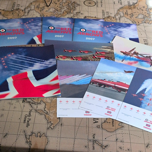 Raf red arrows 2007 - red,