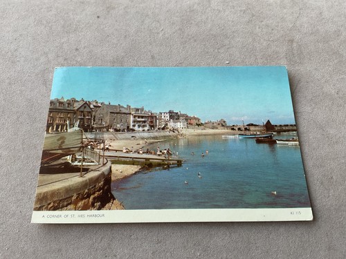 Cornwall ives a corner - a,